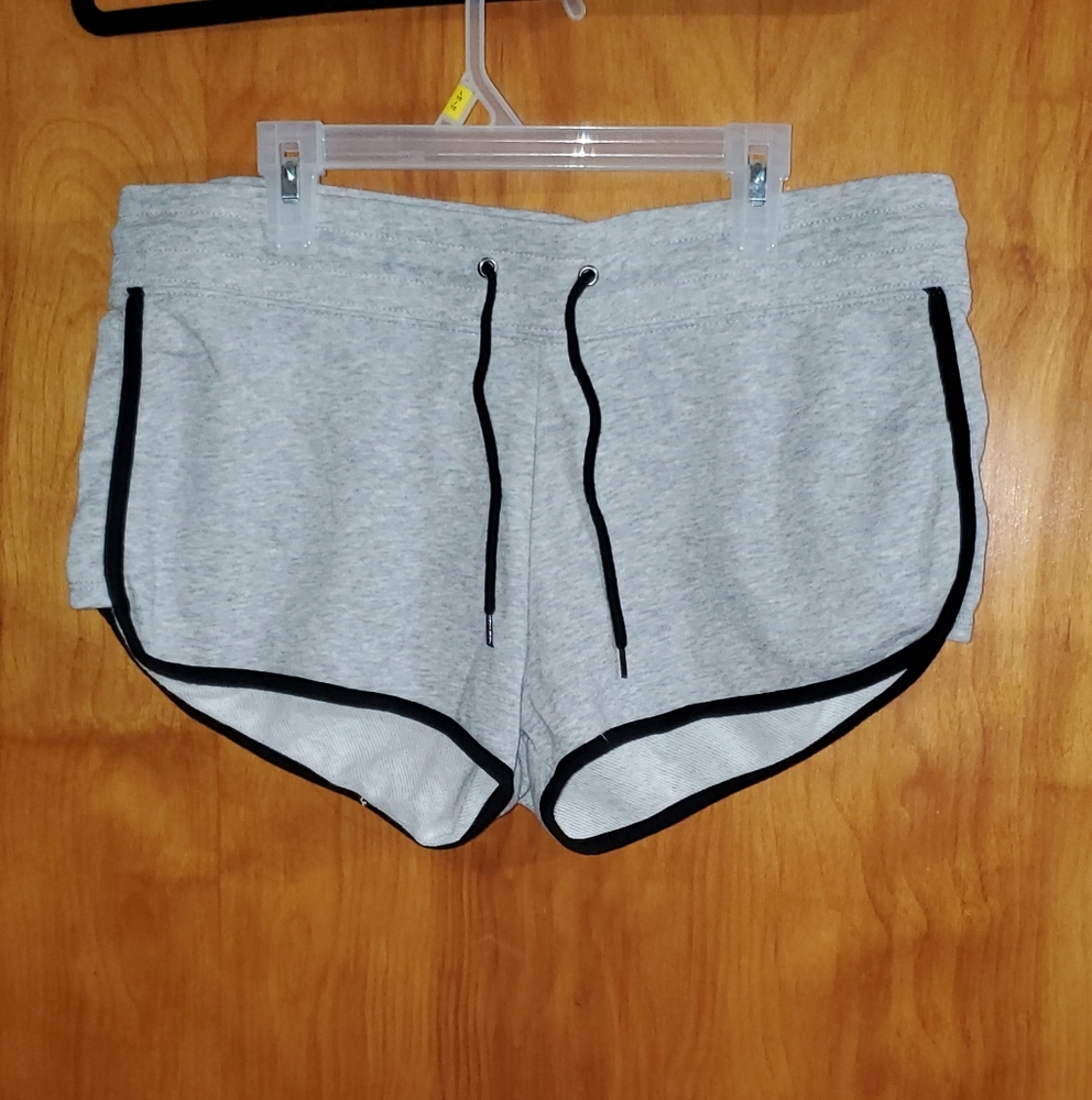 Gray Women's Divided Brand Shorts with Black Trim Size Medium